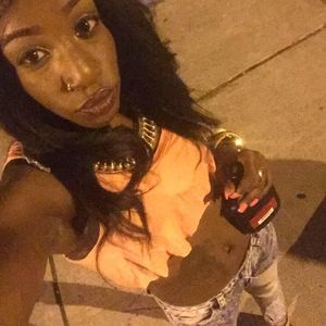 Meet your Posher, Shameiya